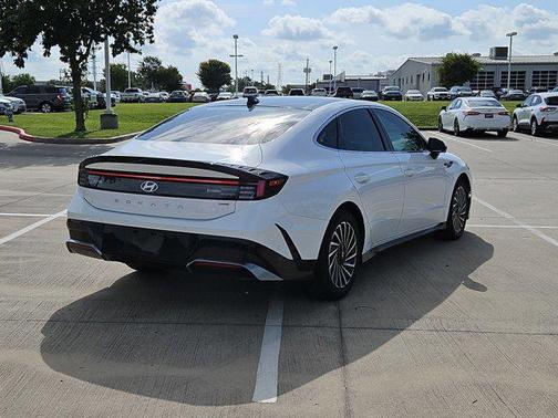 2025 Hyundai SONATA Hybrid Limited