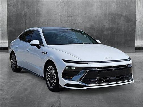 2025 Hyundai SONATA Hybrid Limited