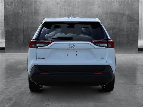 2025 Toyota RAV4 LE