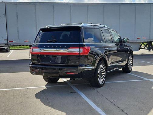 Signature Navy 2021 Lincoln Navigator Reserve