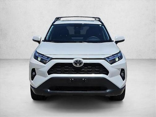 Wind Chill Pearl 2025 Toyota RAV4 XLE Premium