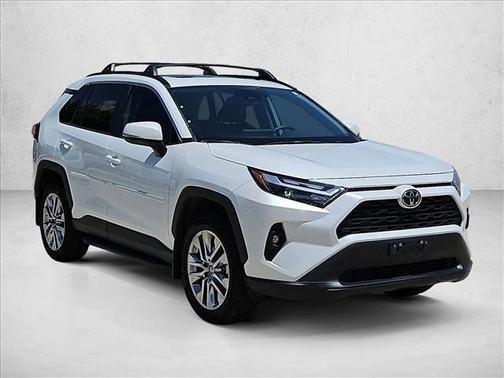 Wind Chill Pearl 2025 Toyota RAV4 XLE Premium