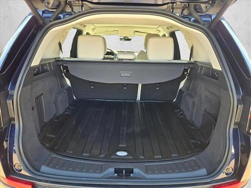 Portofino Blue Met 2023 Land Rover Discovery Sport S