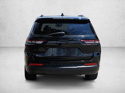 2022 Jeep Grand Cherokee L Altitude