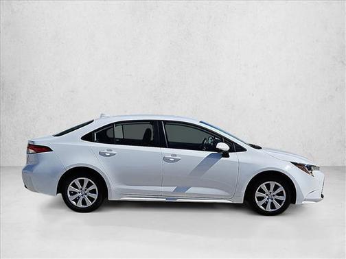 Ice Cap 2024 Toyota Corolla LE