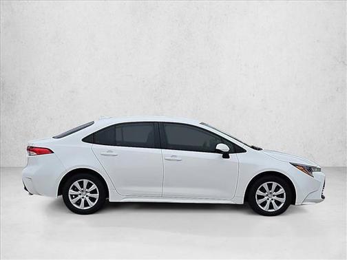Ice Cap 2024 Toyota Corolla LE
