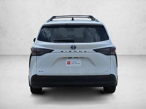 Ice Cap 2025 Toyota Sienna LE