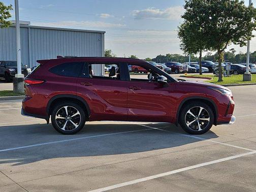 2021 Toyota Highlander XSE