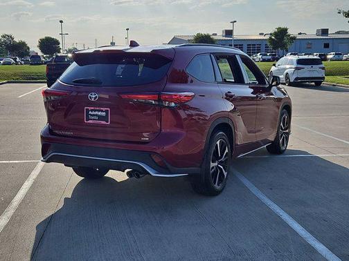 2021 Toyota Highlander XSE
