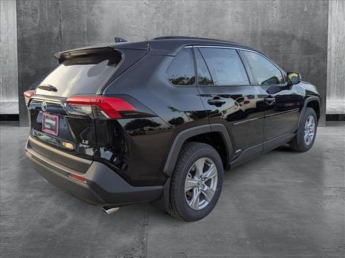 2025 Toyota RAV4 Hybrid LE