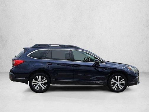 Dark Blue Pearl 2018 Subaru Outback 3.6R Limited