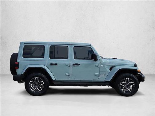 2024 Jeep Wrangler 4-Door Sahara 4x4