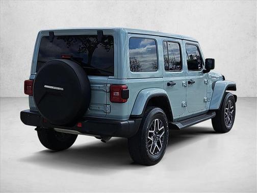 2024 Jeep Wrangler 4-Door Sahara 4x4
