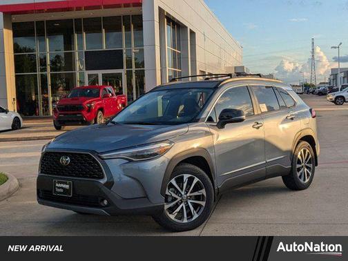 2025 Toyota Corolla Cross XLE