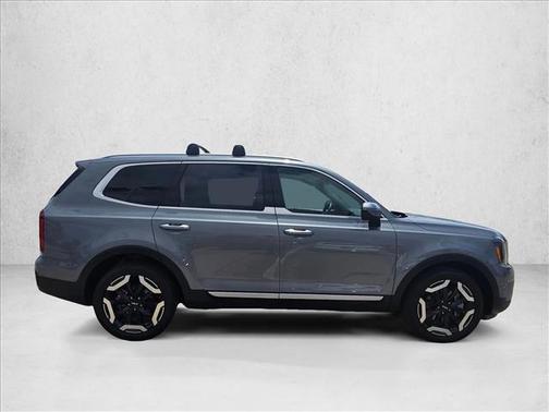 Everlasting Silver 2025 Kia Telluride S