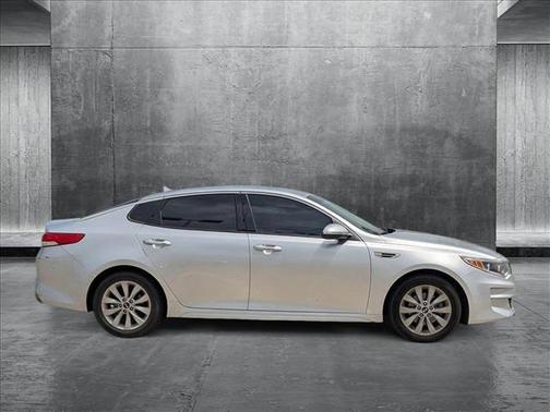 2017 Kia Optima EX