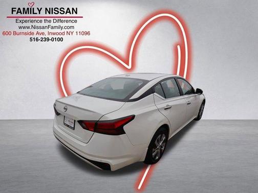 Glacier White 2025 Nissan Altima S