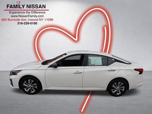 Glacier White 2025 Nissan Altima S
