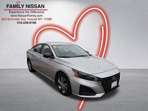 Brilliant Silver Metallic 2025 Nissan Altima S