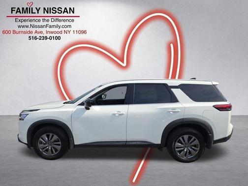 Glacier White 2025 Nissan Pathfinder S