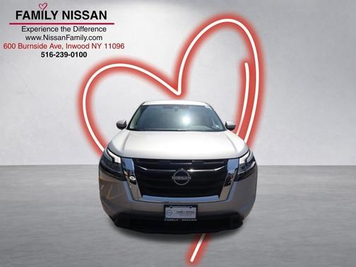 Brilliant Silver Metallic 2022 Nissan Pathfinder S