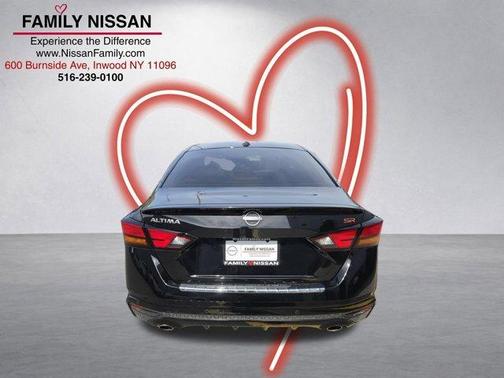 Black 2023 Nissan Altima 2.5 SR