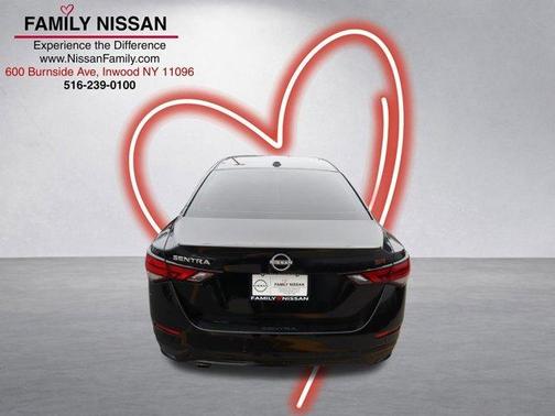 Black 2024 Nissan Sentra SR