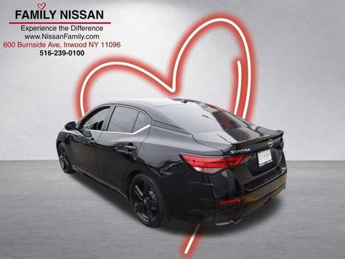 Black 2024 Nissan Sentra SR