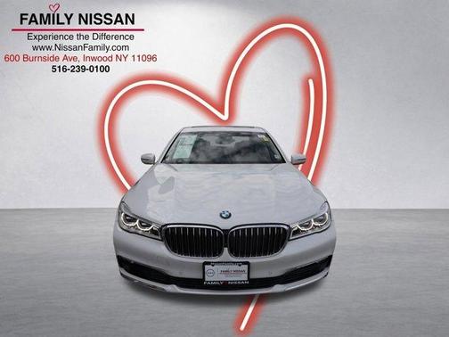 Mineral White Metallic 2017 BMW 750 i