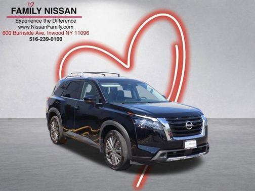 Black 2025 Nissan Pathfinder SL