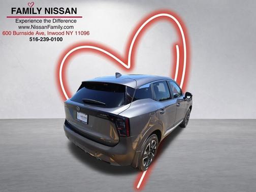 Gun Metallic 2025 Nissan Kicks SV