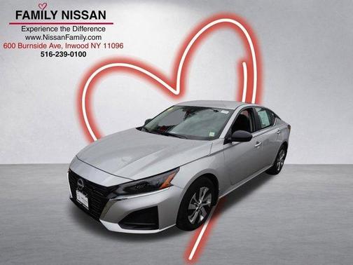 Brilliant Silver Metallic 2025 Nissan Altima S
