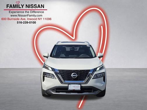 White 2023 Nissan Rogue SL