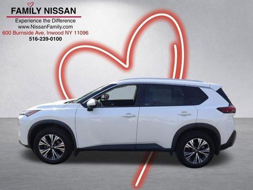 White 2021 Nissan Rogue SV