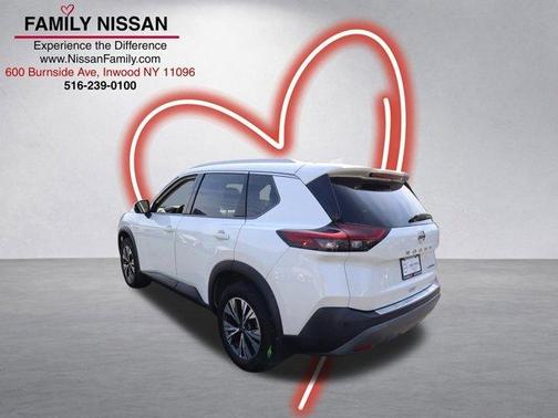 White 2021 Nissan Rogue SV