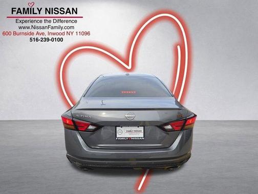 Gun Metallic 2024 Nissan Altima 2.5 SR