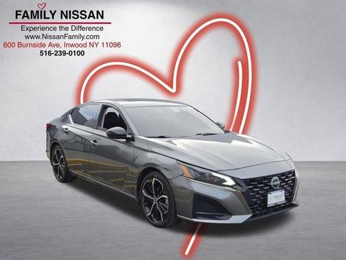 Gun Metallic 2024 Nissan Altima 2.5 SR