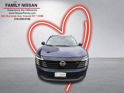 Deep Blue Pearl 2025 Nissan Kicks SR
