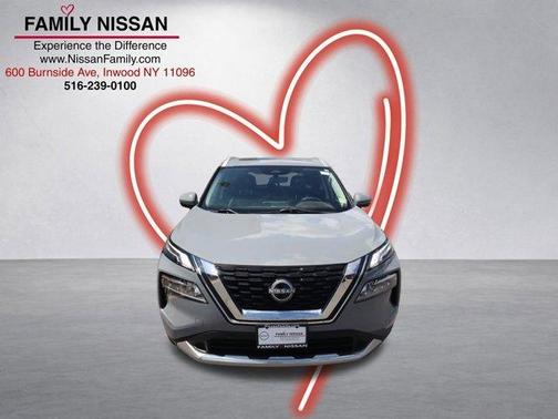Boulder Gray Pearl 2023 Nissan Rogue Platinum