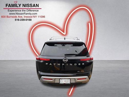 Super Black 2025 Nissan Pathfinder SL