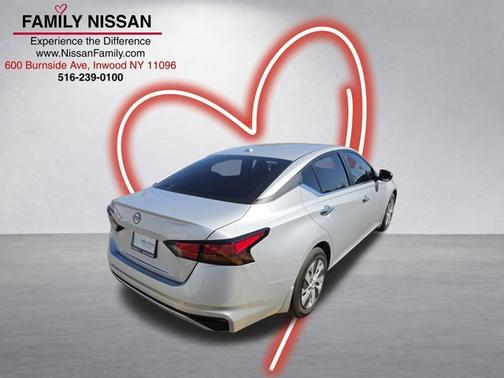 Brilliant Silver Metallic 2025 Nissan Altima S
