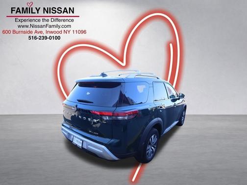 Obsidian Green 2024 Nissan Pathfinder SL