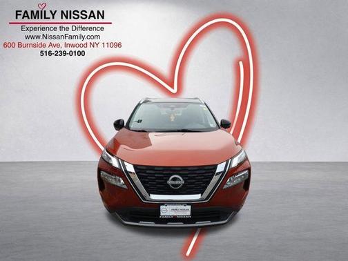 2 Tone Orange / Black 2023 Nissan Rogue SL