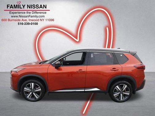 2 Tone Orange / Black 2023 Nissan Rogue SL