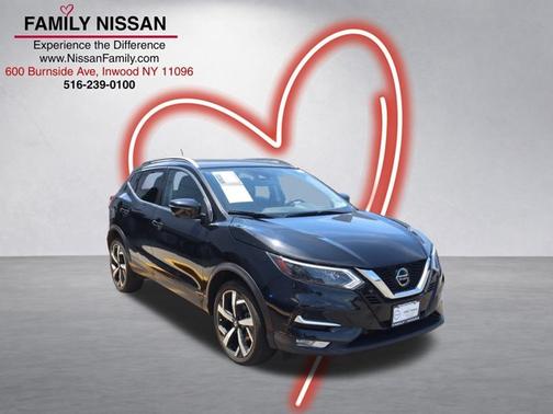 Magnetic Black 2022 Nissan Rogue Sport SL