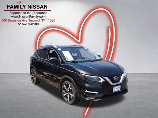 Magnetic Black 2022 Nissan Rogue Sport SL