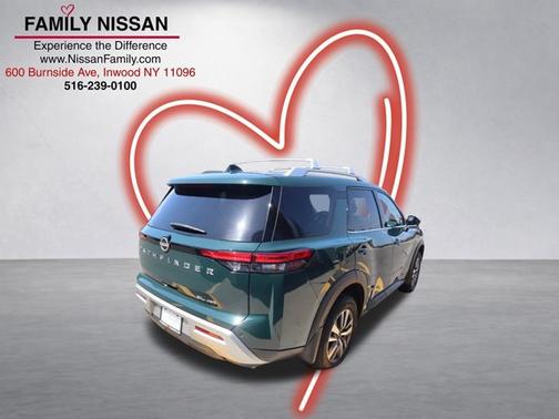 Obsidian Green Pearl 2025 Nissan Pathfinder SL