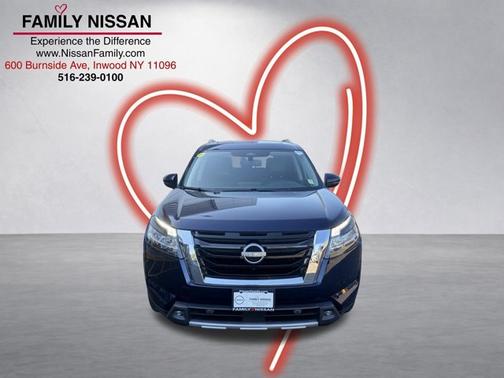 Deep Ocean Blue 2022 Nissan Pathfinder SL