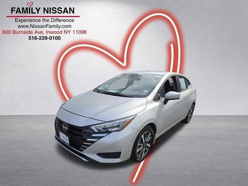 Brilliant Silver Metallic 2025 Nissan Versa 1.6 SV