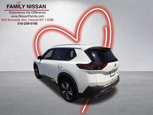 White 2023 Nissan Rogue SL